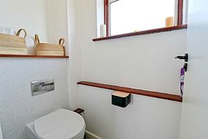 Separate WC- click for photo gallery